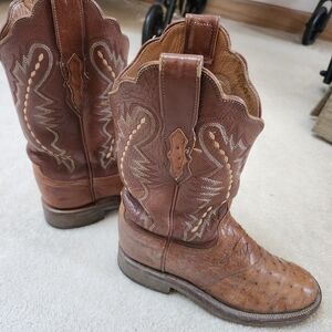 Womens Luchese boots